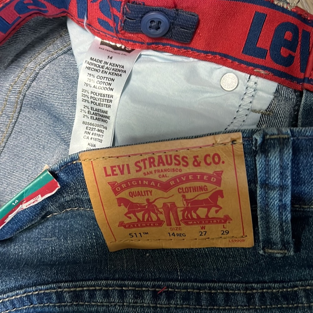 Boys Levi’s jeans - Picture 3 of 4